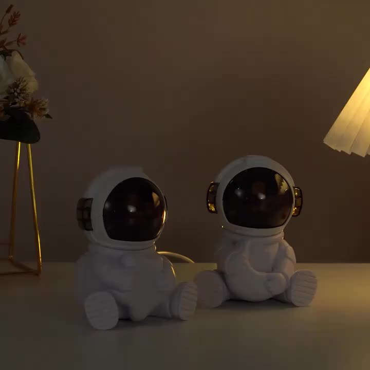 Nawilżacz powietrza Astronauta i lampka nocna w jednym! Dwa warianty do wyboru!